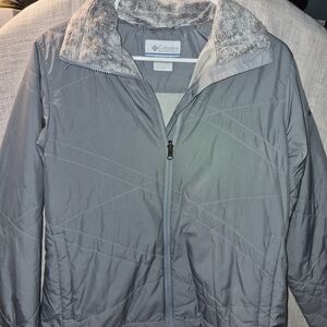 Columbia Women's Gray Quilted Jacket with Faux-Fur Collar